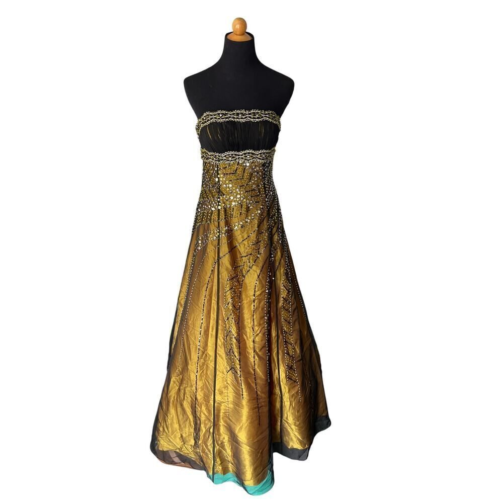ASPEED GORGEOUS FORMAL GOWN WITH TULLE PUFF SIZE 6
